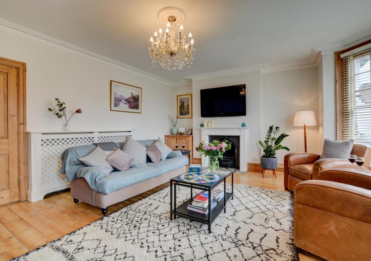 Stones Throw Villa Cromer Exterior photo